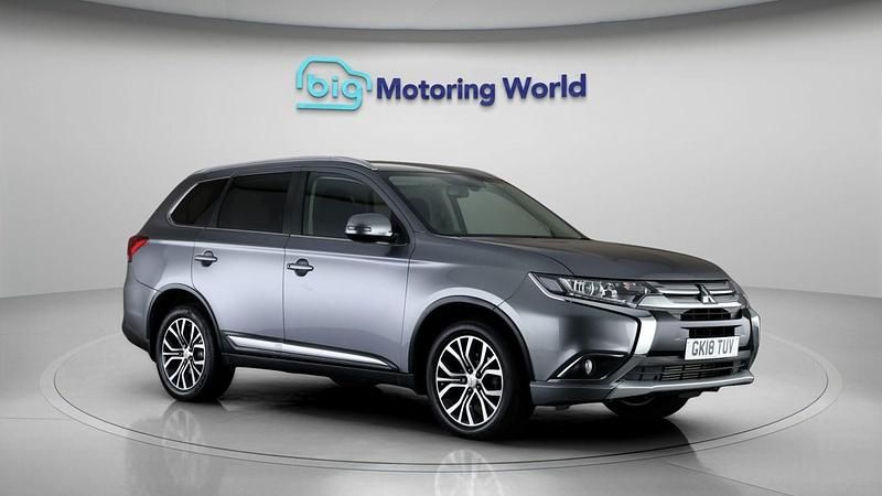 Used Mitsubishi Outlander 147 HP (108 kW) 2018 Grey SUV