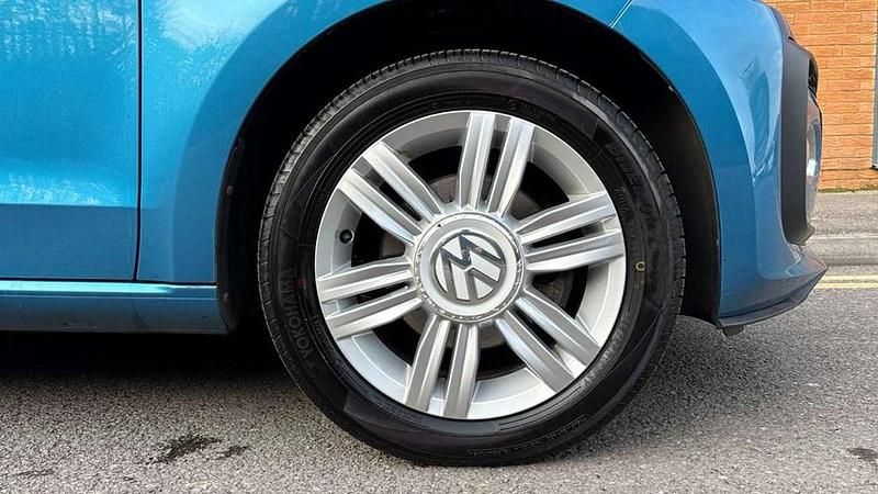Used VW up! high up! 90 HP (66 kW) 2017 Unlisted Hatchback