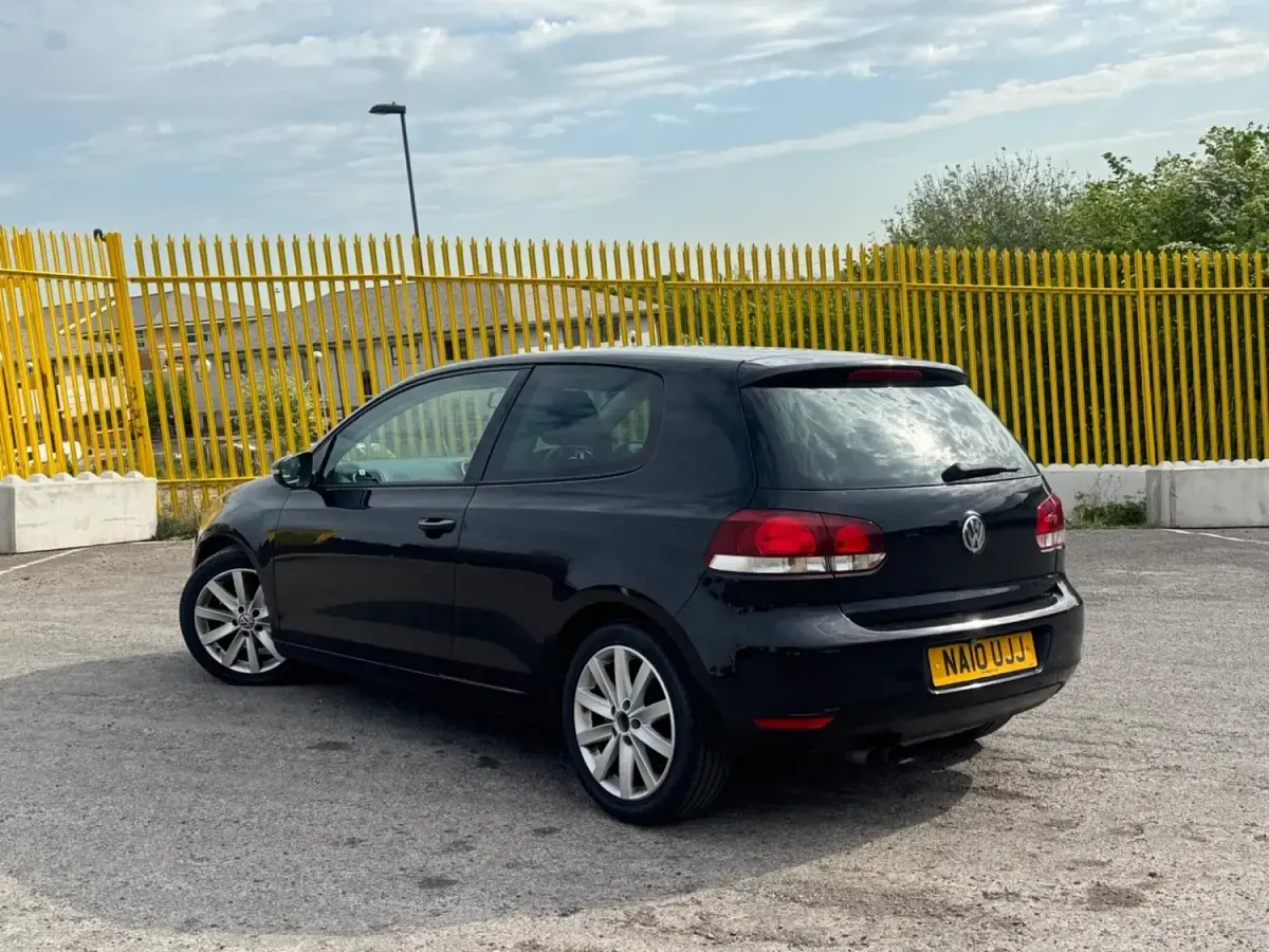 Używany VW Golf VI GT 140 KM (102 kW) 2010 Czarny Hatchback
