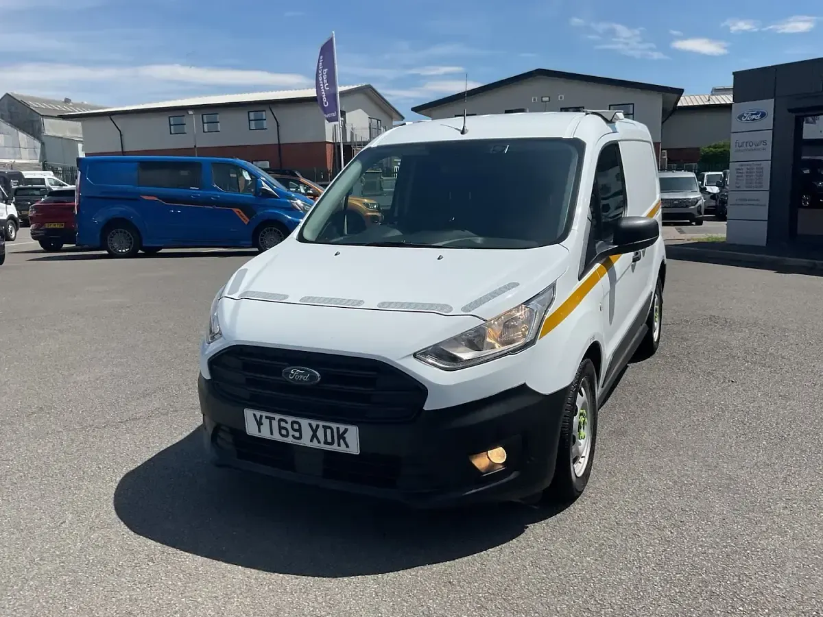 Used Ford Transit 100 HP (73 kW) 2019 White Van