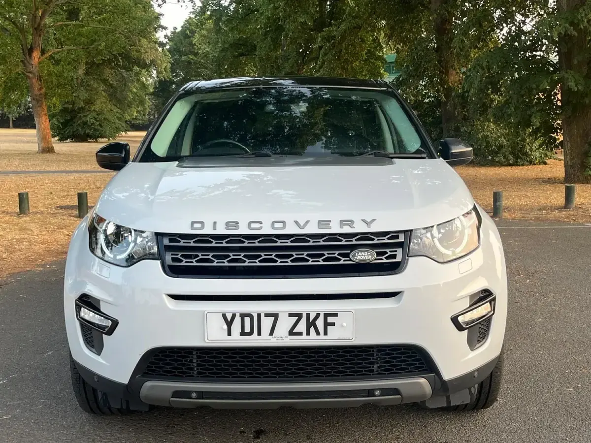 Used Land Rover Discovery Sport SE 2017 White SUV