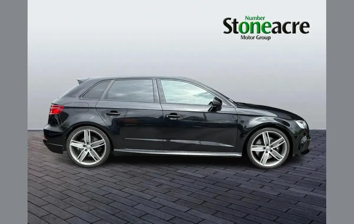 Begagnad Audi S3 Sportback Black Edition 306 HK (225 kW) 2017 Svart Halvkombi