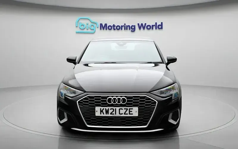 Used Audi A3 Sportback Sport 116 HP (85 kW) 2018 Hatchback