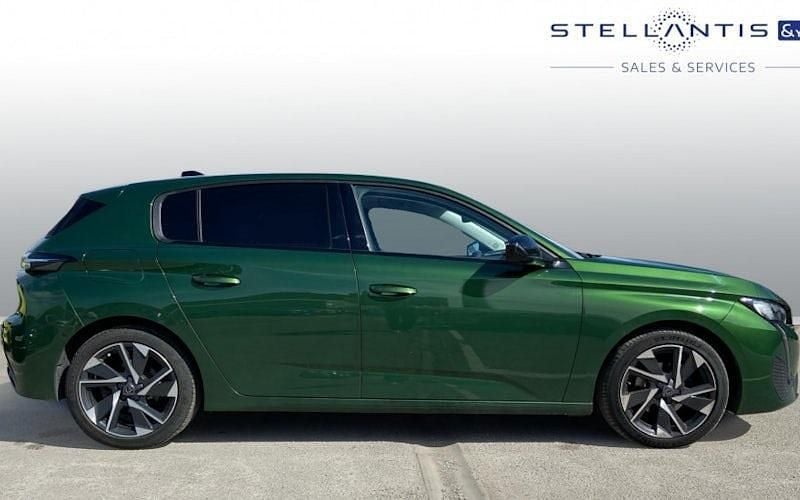 Used Peugeot 308 Allure Premium 131 HP (96 kW) 2023 Hatchback