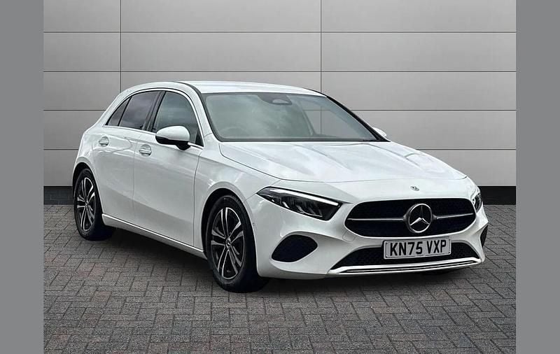 Used Mercedes A200 Executive 161 HP (118 kW) 2025 White Hatchback