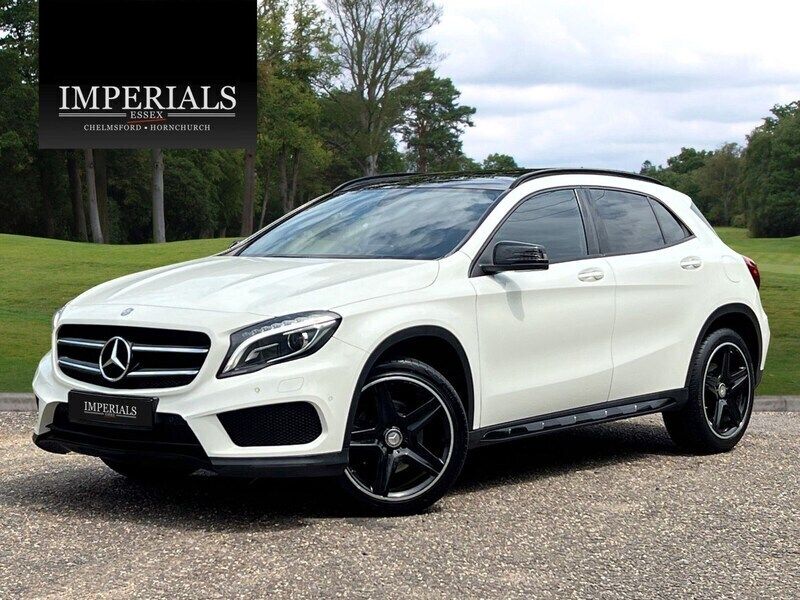 White Used 2019 Mercedes GLA250 AMG line SUV | £16,948 (Fair price) - Image 1/4