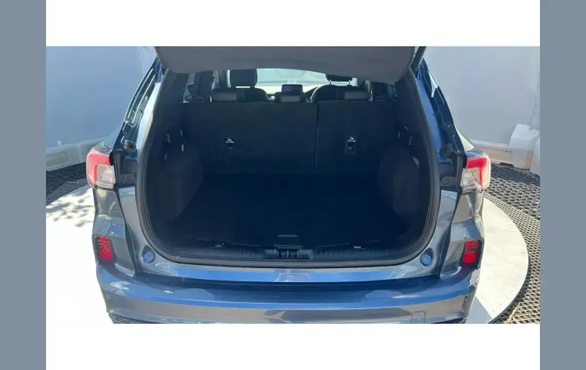 Used Ford Kuga ST-Line X 187 HP (137 kW) 2024 Blue SUV