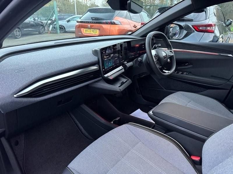 Used Renault Megane E-Tech Techno 161 kW (220 HP) 2023 Black Hatchback