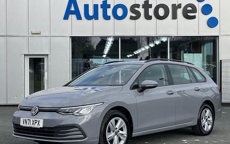 Used VW Golf VIII Life 116 HP (85 kW) 2023 Estate