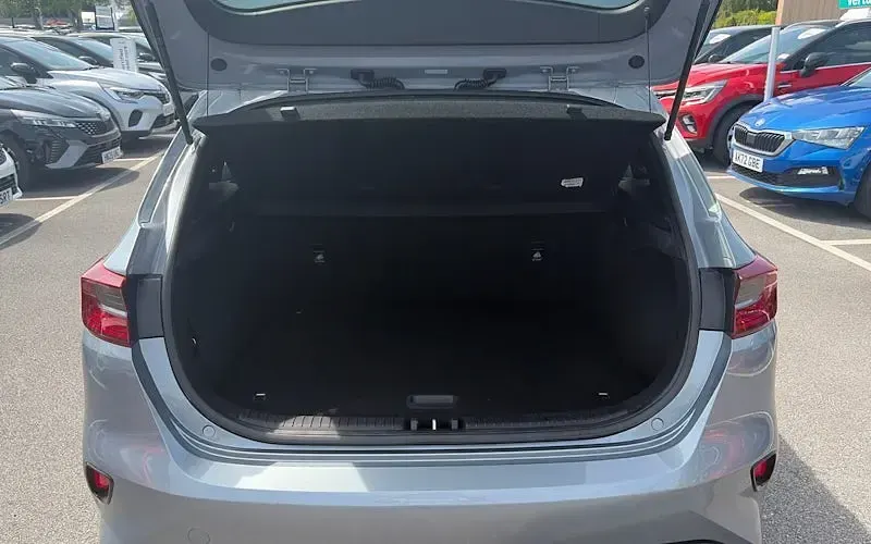 Used Kia Ceed 160 HP (117 kW) 2023 Silver Hatchback