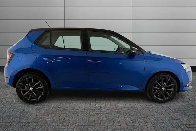 Used Skoda Fabia Colour Edition 94 HP (69 kW) 2020 Race blue Hatchback