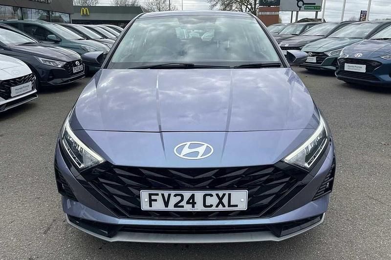 Used Hyundai i20 Advanced 100 HP (73 kW) 2024 Meta blue Hatchback