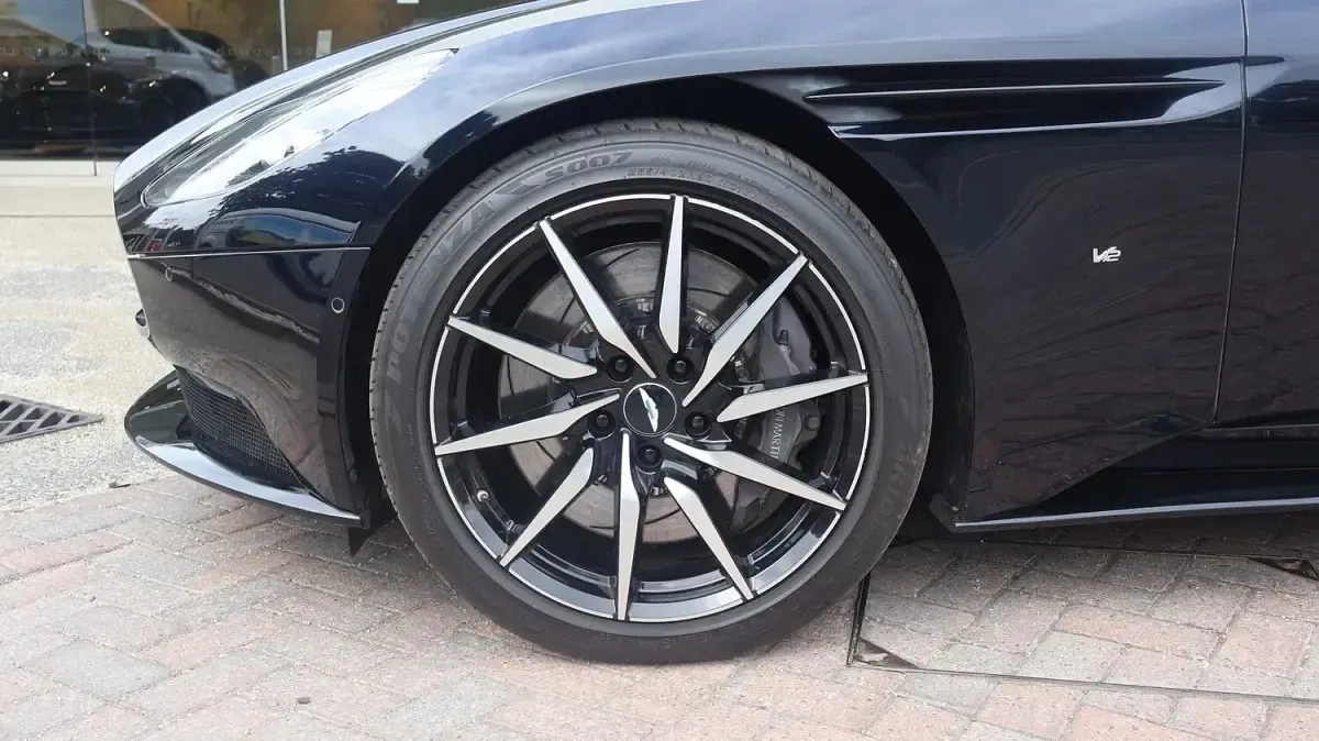 Used Aston Martin DB11 2017 Black Coupe