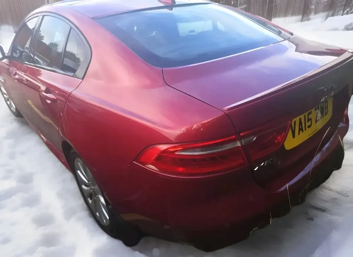 Used Jaguar XE R-Sport 163 HP (119 kW) 2015 Red Sedan