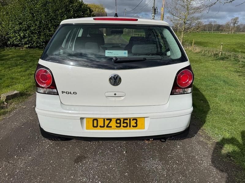 Used VW Polo Match 60 HP (44 kW) 2009 White Hatchback
