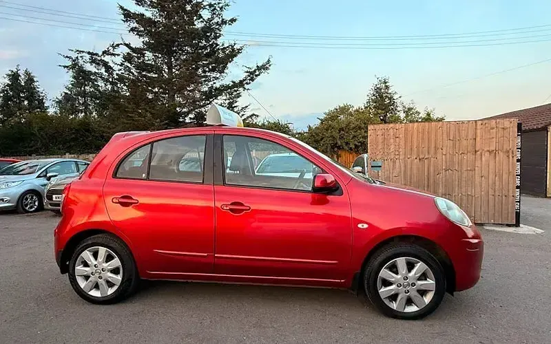 Used Nissan Micra Acenta 80 HP (58 kW) 2011 Red Hatchback