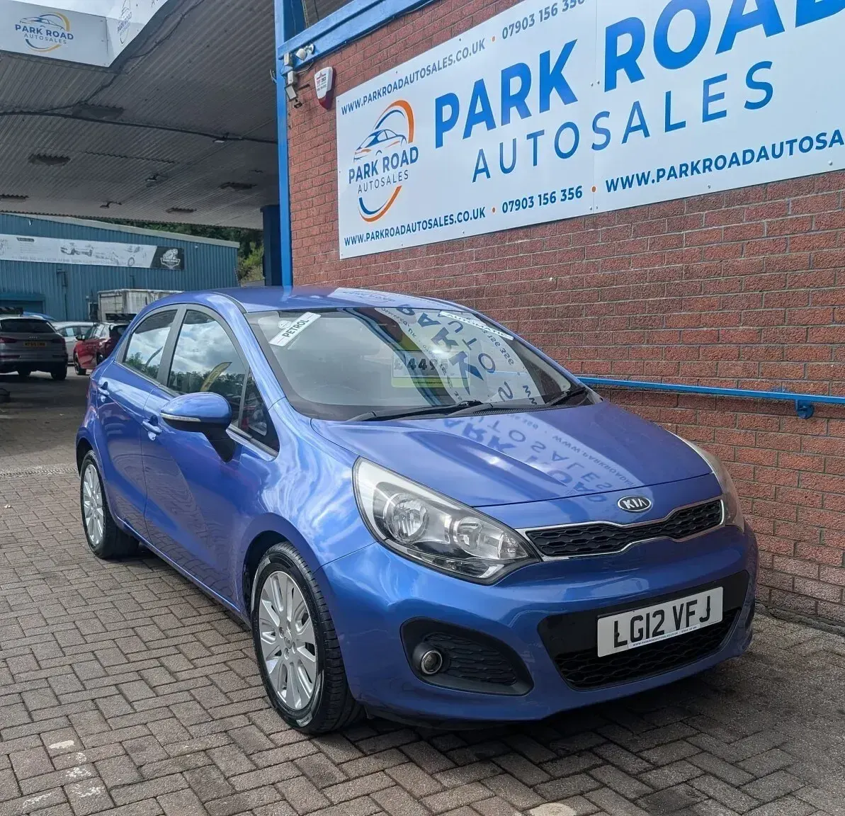 Used Kia Rio 109 HP (80 kW) 2012 Blue Hatchback