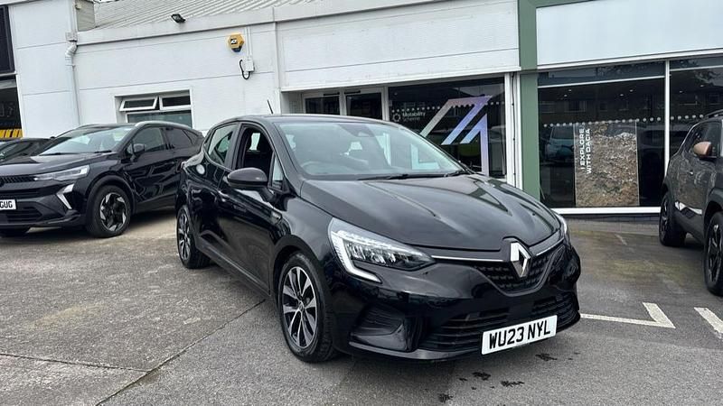 Used Renault Clio V Evolution 90 HP (66 kW) 2023 Black  Hatchback