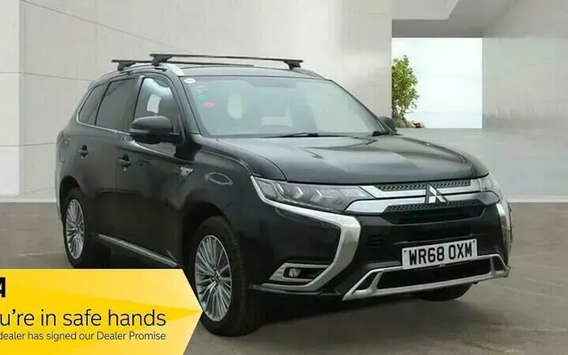 Usado Mitsubishi Outlander P-HEV 177 HP (130 kW) 2018 Carrinha