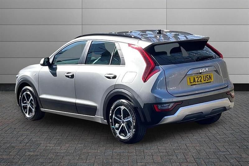 Used Kia Niro 139 HP (102 kW) 2022 Grey SUV