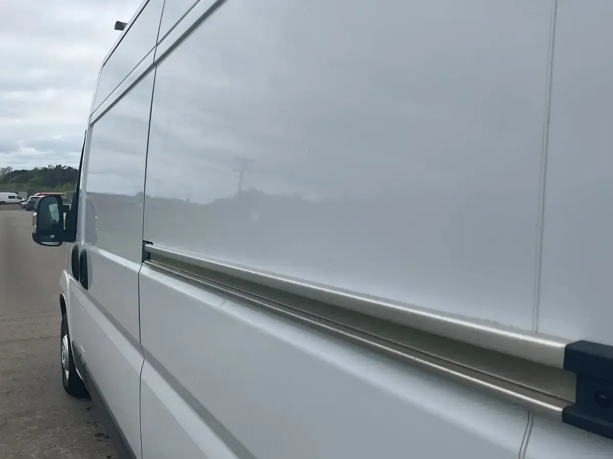 Used Citroën Relay 140 HP (102 kW) 2021 White Van