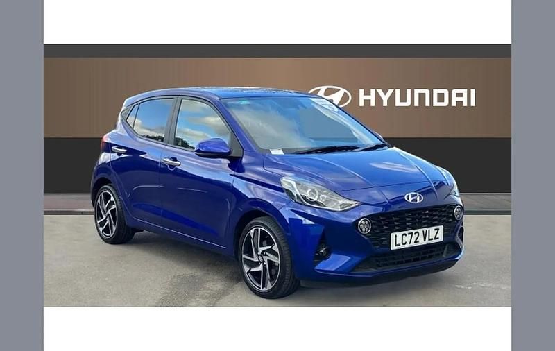 Used Hyundai i10 Premium 67 HP (49 kW) 2023 Blue Hatchback
