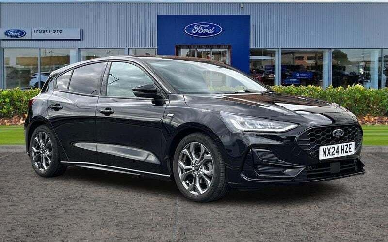 Used 2025 Ford Focus ST-Line Hatchback | £19,000 (Fair price) - Image 1/4