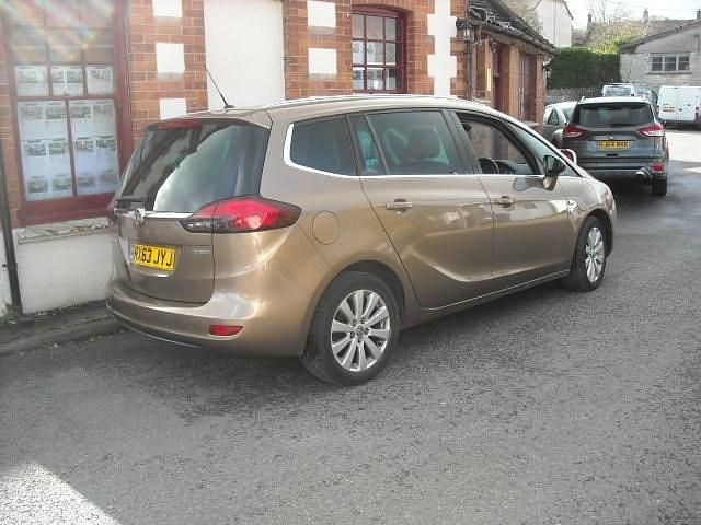 Used Vauxhall Zafira 2014 Brown MPV