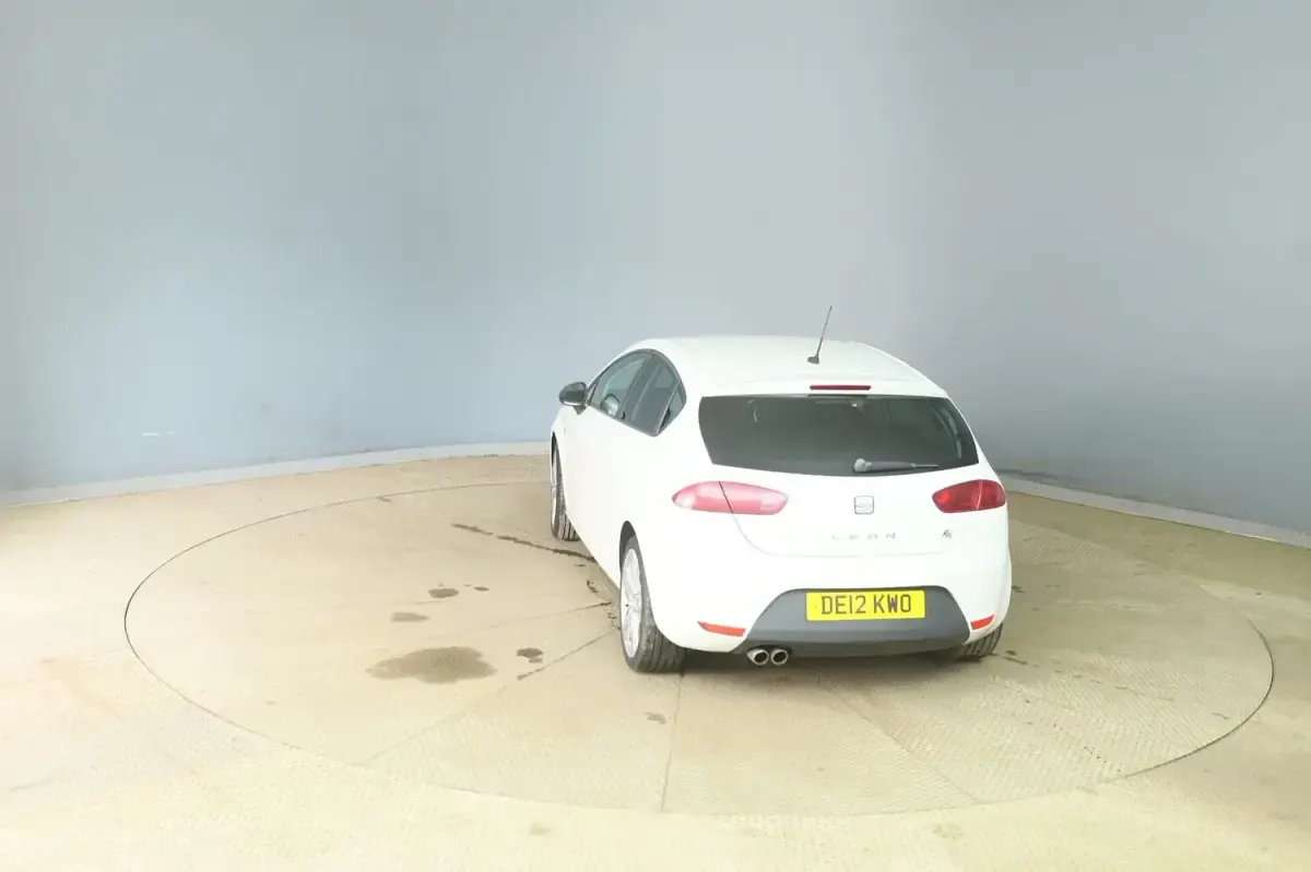 Used Seat Leon FR 150 HP (110 kW) 2012 White Hatchback