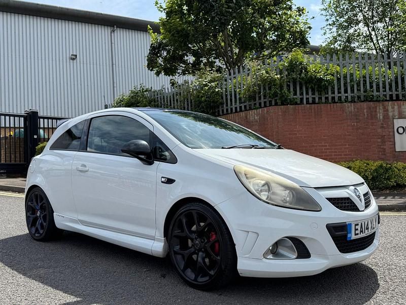 Used Vauxhall Corsa 2014 White Hatchback