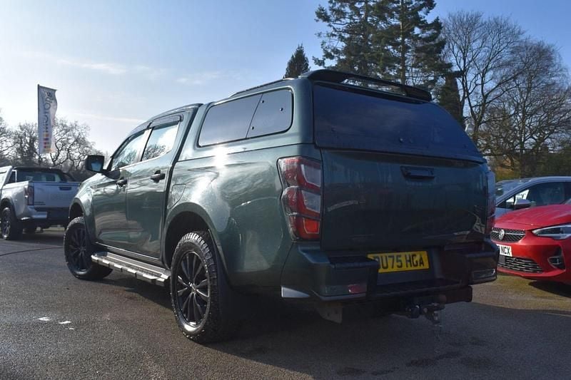 Used Isuzu D-Max 2025 Green Pickup