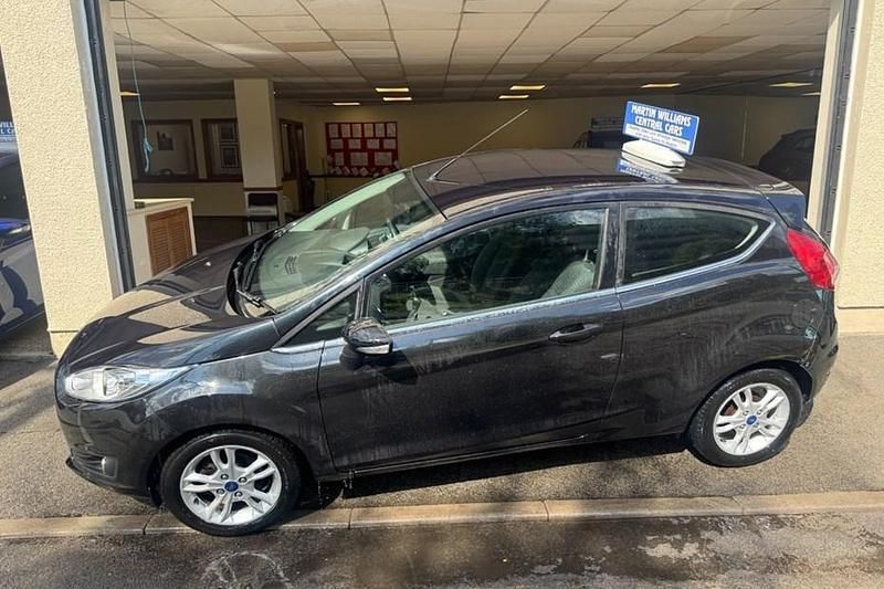 Black Used 2014 Ford Fiesta Zetec Hatchback | £5,490 (Fair price) - Image 1/1