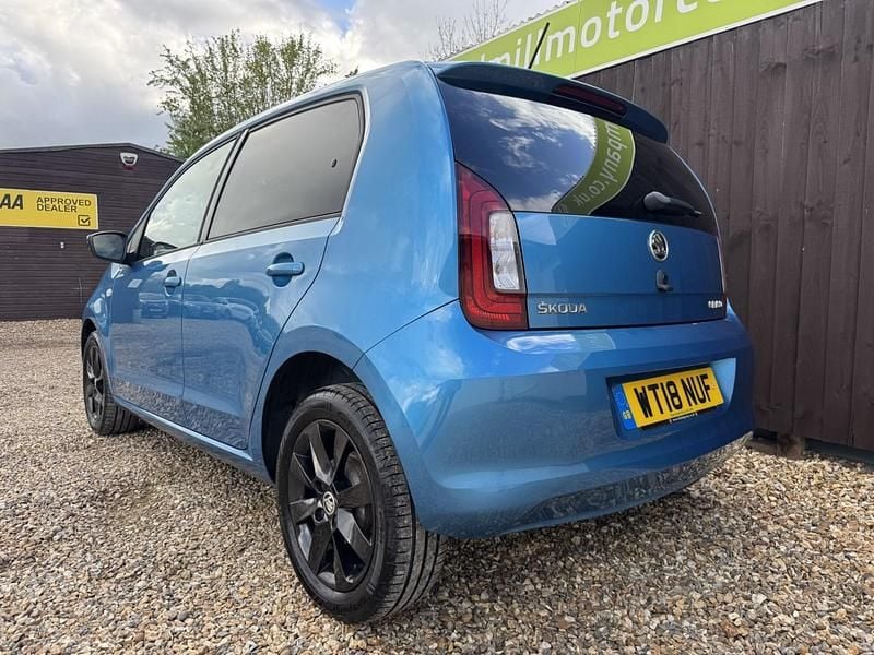 Used Skoda Citigo Colour Edition 60 HP (44 kW) 2018 Blue Hatchback