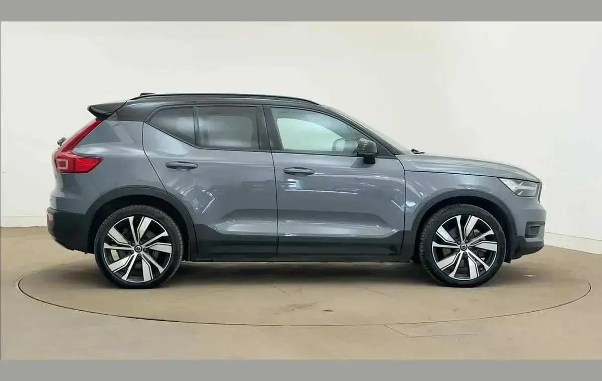 Used Volvo XC40 Plus 294 kW (401 HP) 2021 Grey SUV