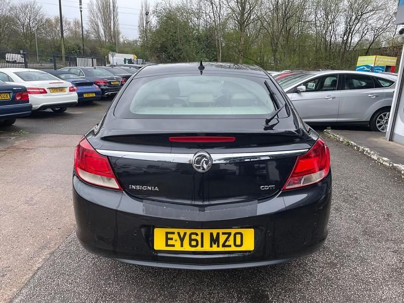 Used Vauxhall Insignia Elite 160 HP (117 kW) 2011 Black Hatchback