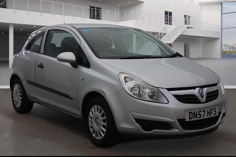 Silver Used 2007 Vauxhall Corsa Hatchback | £3,995 (Fair price) - Image 1/1