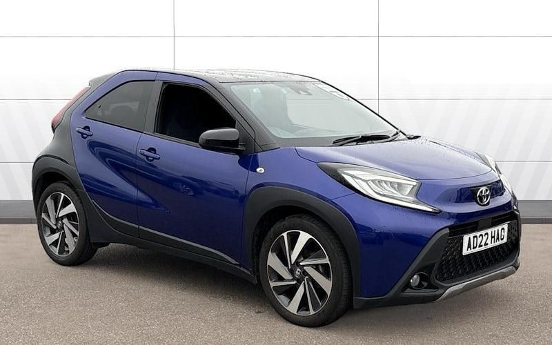 Used 2025 Toyota Aygo X SUV | £11,489 (Super price) - Image 1/4