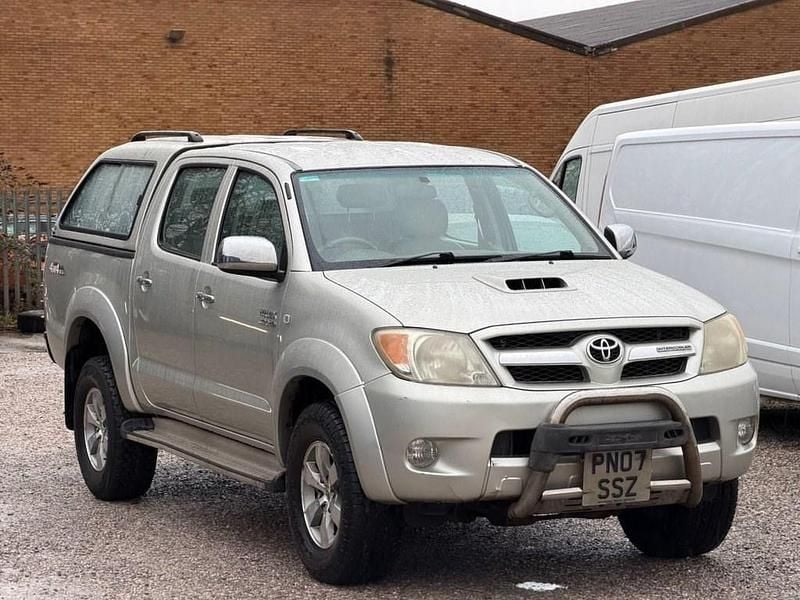 Silver Used 2007 Toyota HiLux Pickup | £5,495 (A bit pricey) - Image 1/4