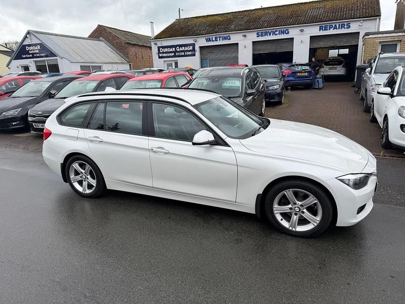Begagnad BMW 320 2014 Vit Kombi