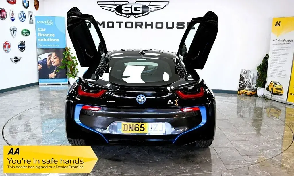 Used BMW i8 Sport Line 362 HP (266 kW) 2015 Grey Coupe