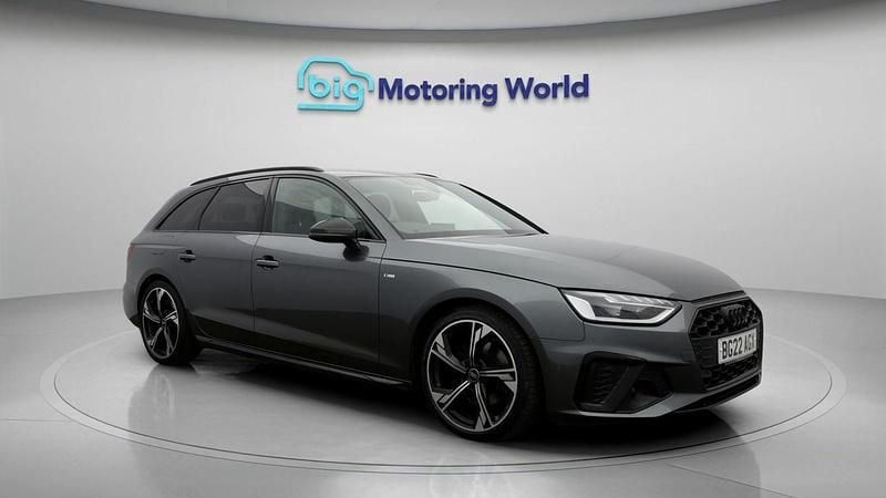 Used Audi A4 Black Edition 148 HP (108 kW) 2022 Grey Estate