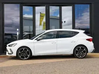 Used Seat Leon CUPRA 150 HP (110 kW) 2025 White Coupe