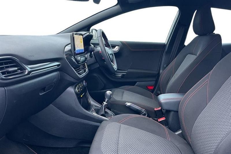 Used Ford Puma ST-Line 125 HP (91 kW) 2023 White Hatchback