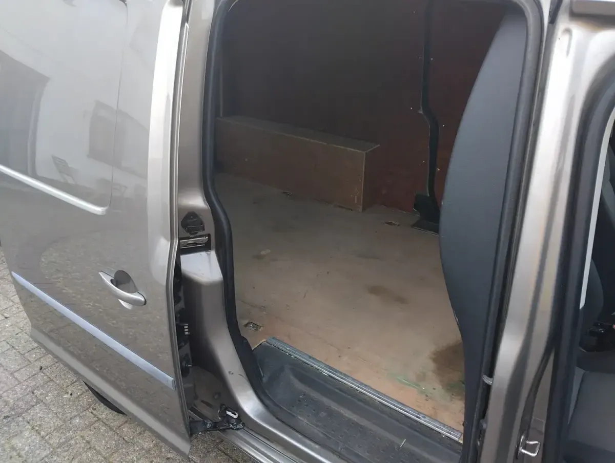 Used VW Caddy Highline 102 HP (75 kW) 2020 Beige MPV