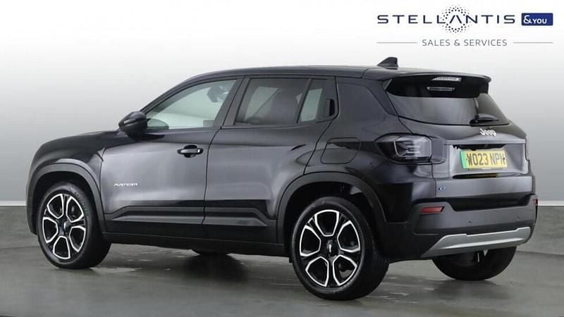 Used Jeep Avenger EV Altitude 113 kW (154 HP) 2023 Black SUV