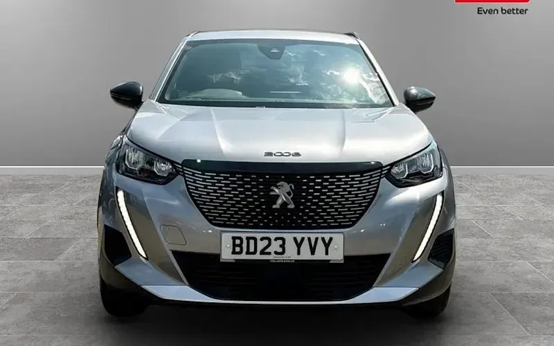 Used Peugeot 2008 Allure+ 131 HP (96 kW) 2023 Grey SUV
