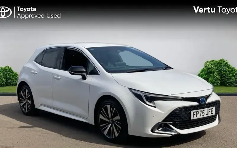 Used Toyota Corolla Design 140 HP (102 kW) 2026 Hatchback