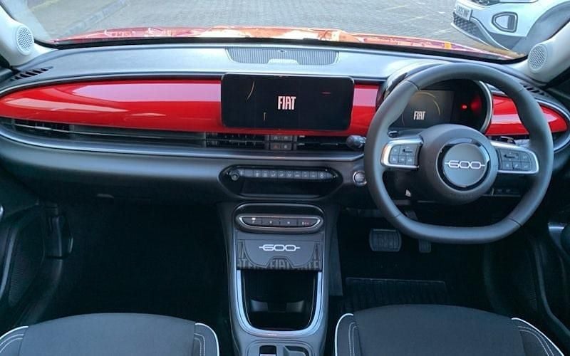 Used Fiat 600 S 101 HP (74 kW) 2025 Red Hatchback