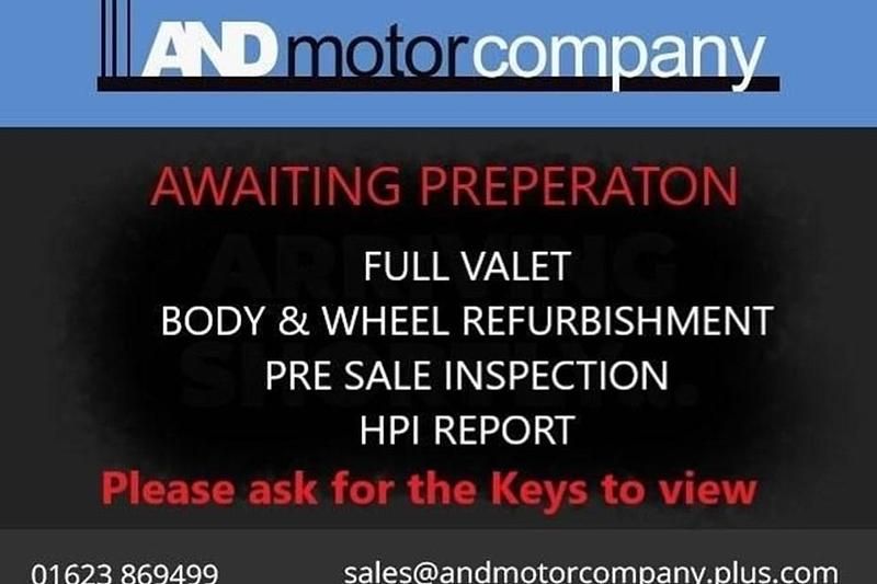 Used Skoda Octavia SE 140 HP (102 kW) 2015 Blue Estate