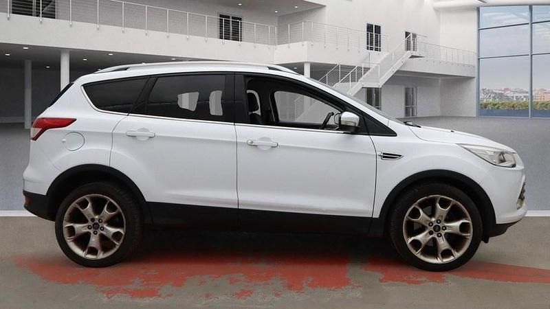 Used Ford Kuga Titanium 2013 Frozen white SUV